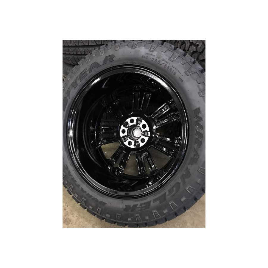 Sett med originale 19" felger & Good Year Duratrac dekk