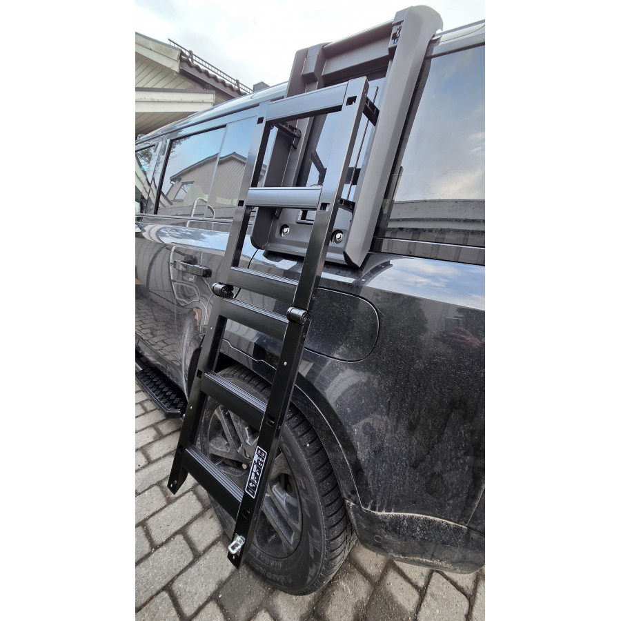 Sidestige m/svarte trinn Defender